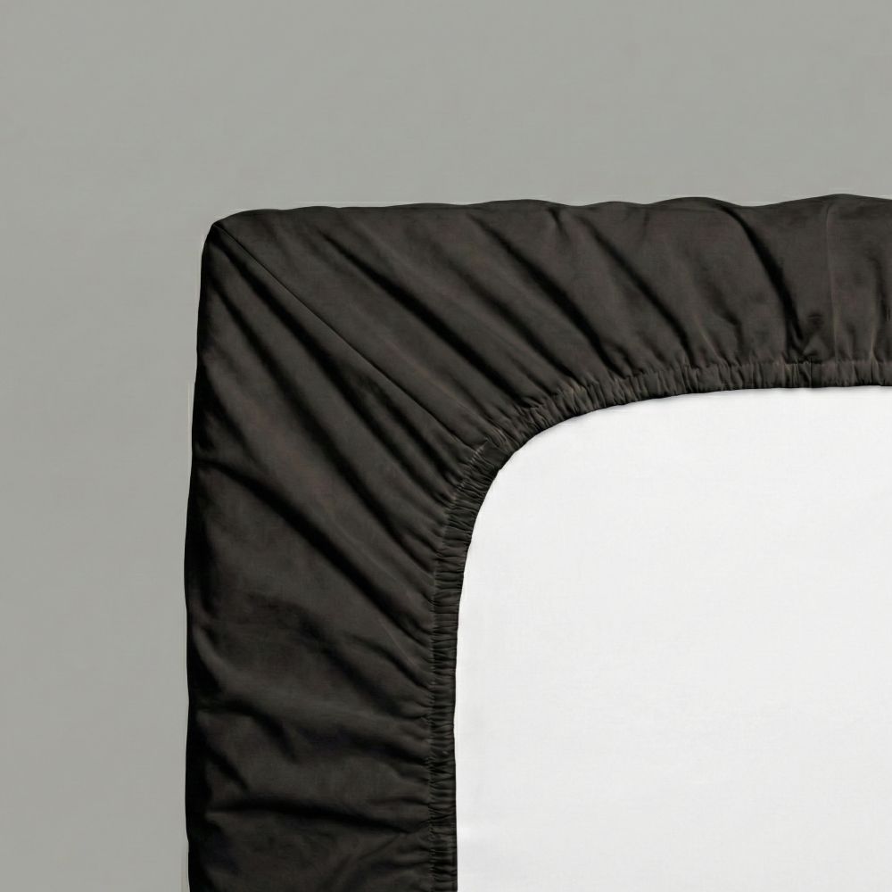 Saténové prostěradlo s gumou černé, 90x200cm